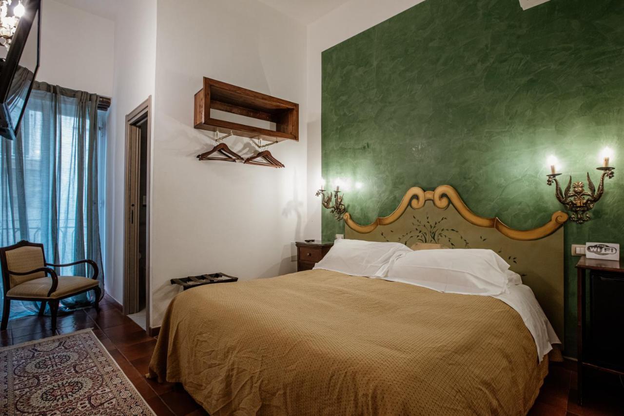 Palazzo Giunta - Porta Marina Ortigia Bed & Breakfast Syracuse Exterior photo